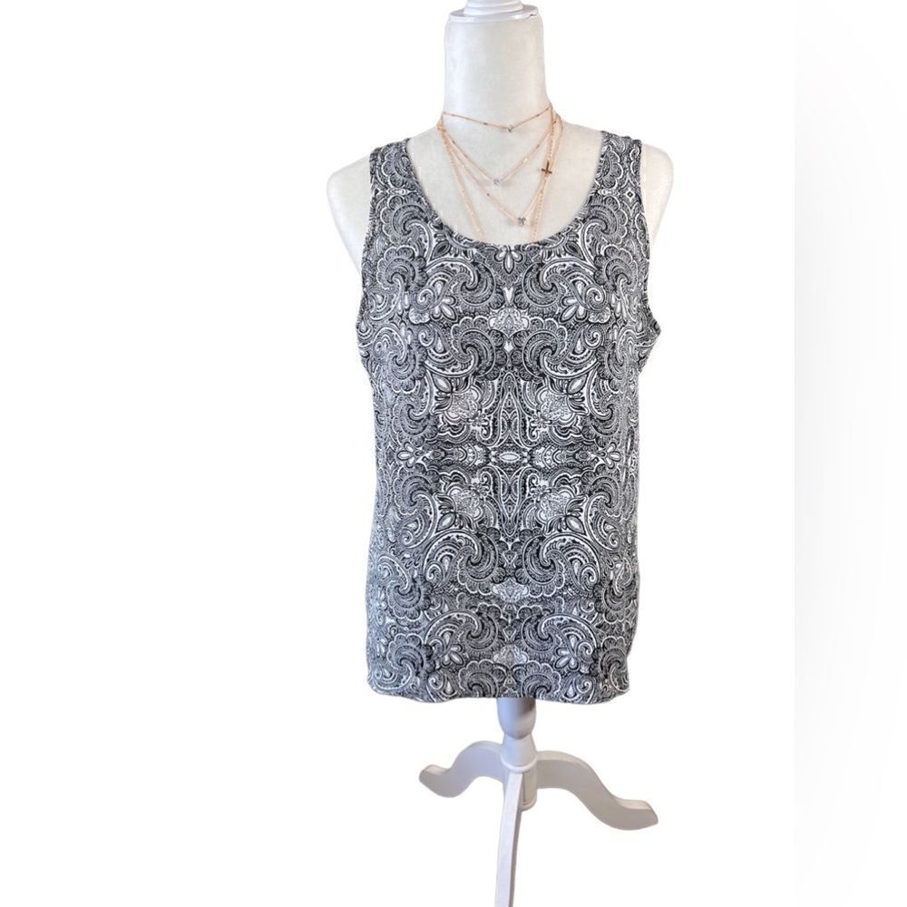 Express split back tank top black white blouse size medium